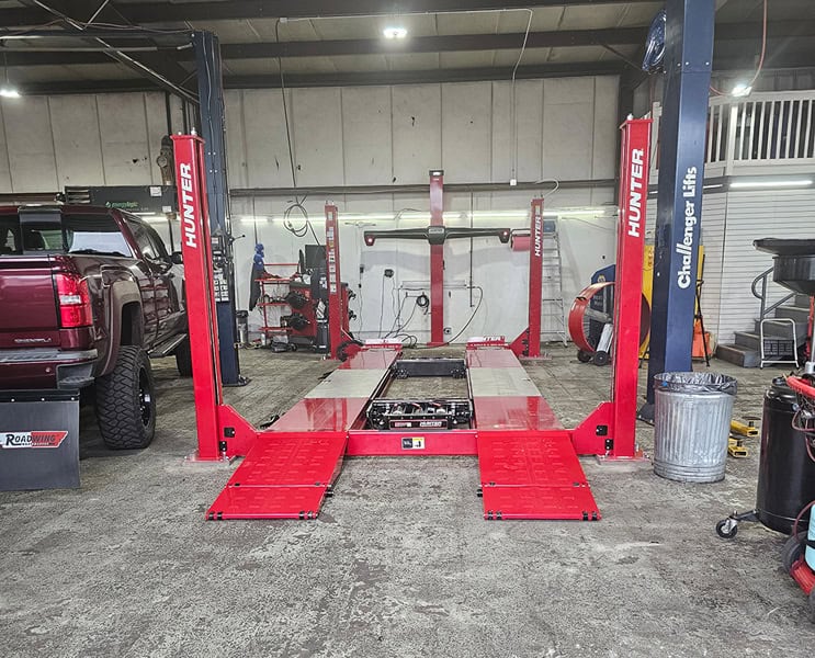 New Wheel Alignment LIft at Rob's Automotive Repair